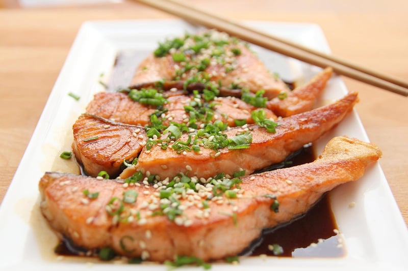 Baked Salmon with Quinoa and Asparagus